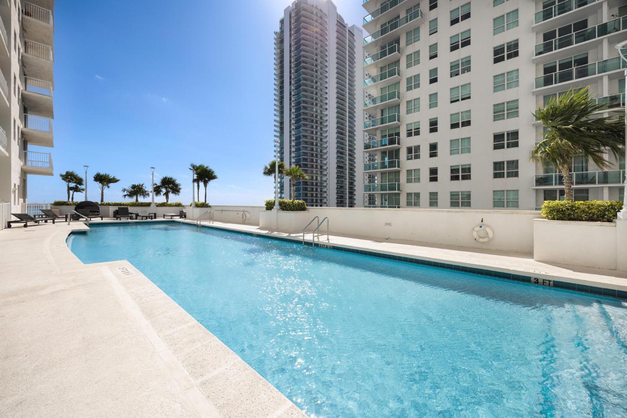 Studios In Brickell With Pool, Gym, Free Parking And Game Room Miami Buitenkant foto